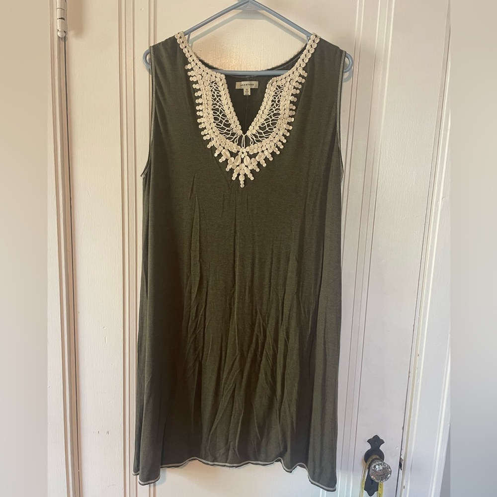 Boho Army Green Dress with Lace Appliqué